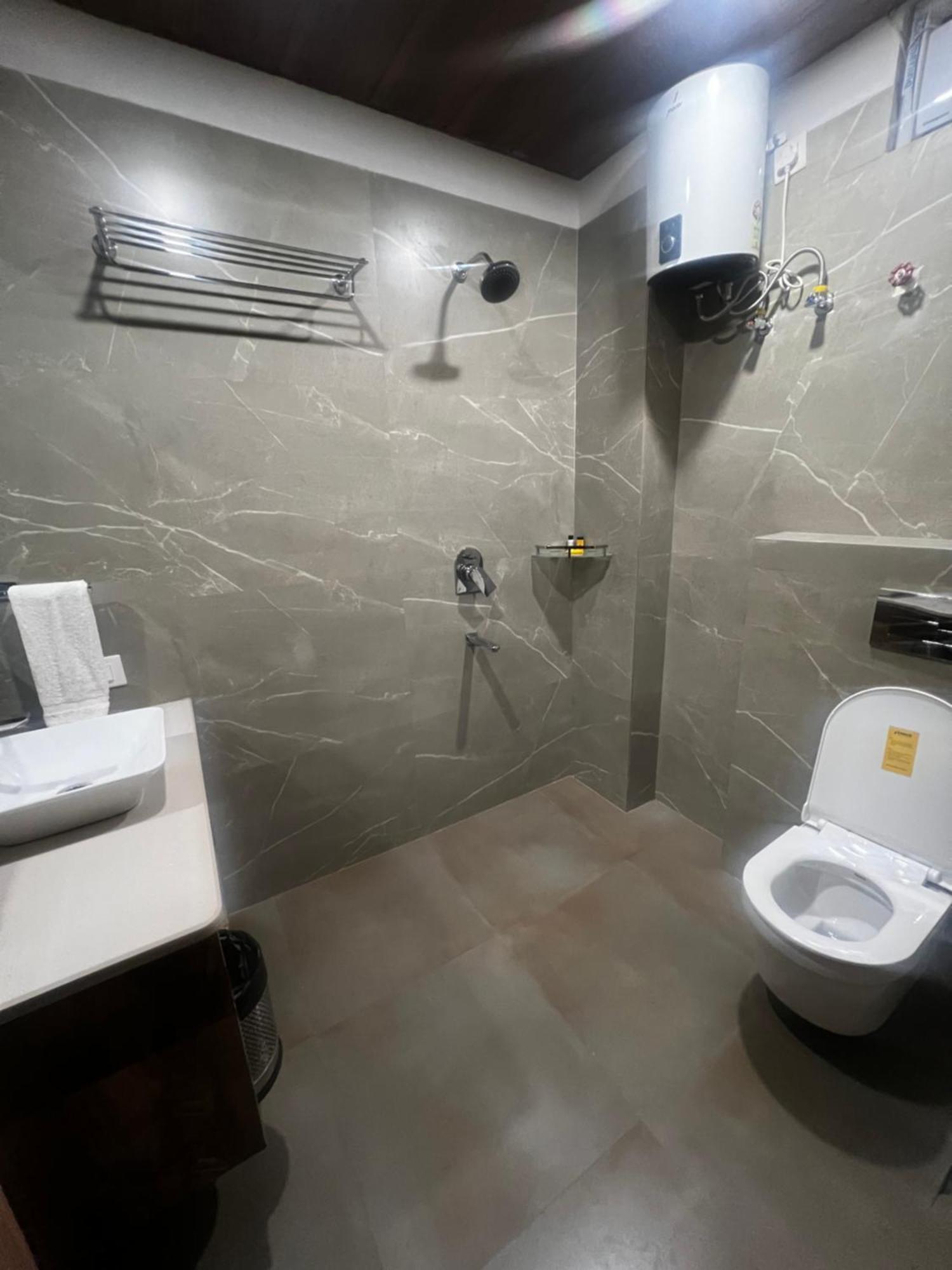 Anaya Retreat Otel Varanasi Dış mekan fotoğraf